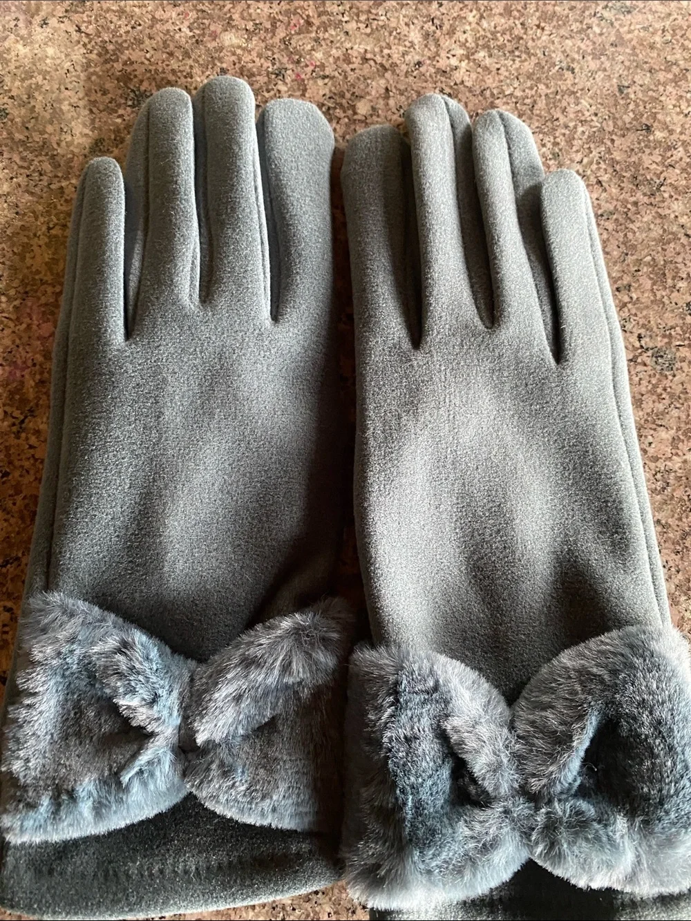 Women's Gray blue Faux-Fur Trim Gloves size medium